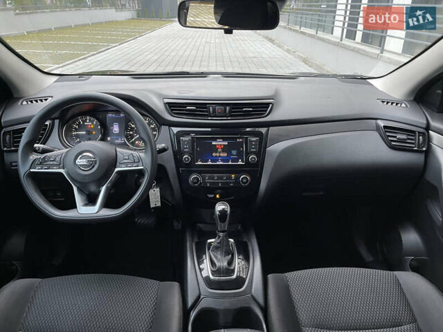 Черный Ниссан Rogue Sport, объемом двигателя 2 л и пробегом 196 тыс. км за 14300 $, фото 22 на Automoto.ua