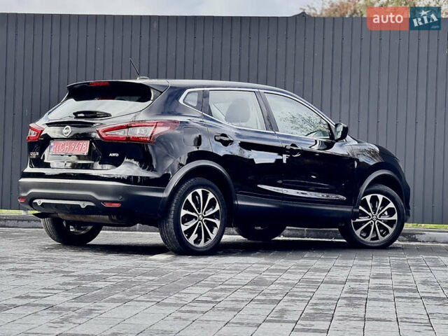 Черный Ниссан Rogue Sport, объемом двигателя 2 л и пробегом 123 тыс. км за 16250 $, фото 15 на Automoto.ua