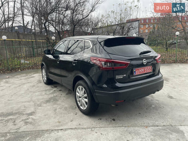 Черный Ниссан Rogue Sport, объемом двигателя 2 л и пробегом 154 тыс. км за 15000 $, фото 5 на Automoto.ua