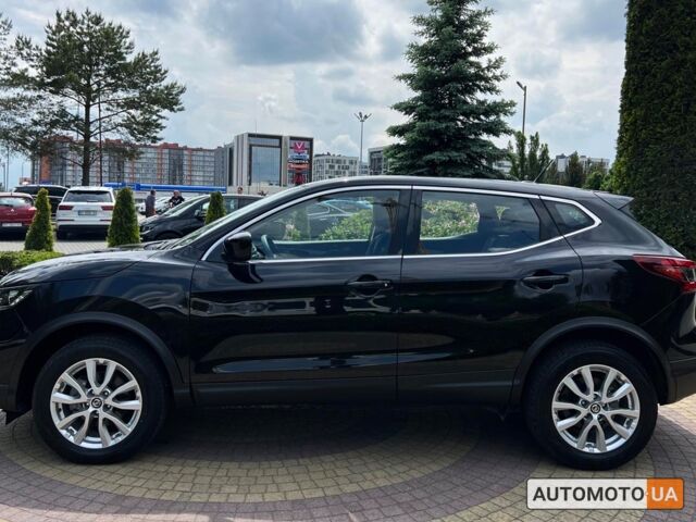 Черный Ниссан Rogue Sport, объемом двигателя 2 л и пробегом 38 тыс. км за 17800 $, фото 3 на Automoto.ua