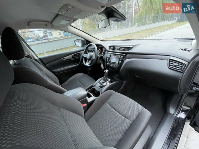 Черный Ниссан Rogue Sport, объемом двигателя 2 л и пробегом 196 тыс. км за 14300 $, фото 28 на Automoto.ua