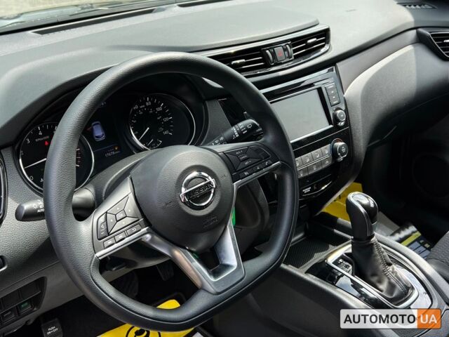 Черный Ниссан Rogue Sport, объемом двигателя 2 л и пробегом 38 тыс. км за 17800 $, фото 9 на Automoto.ua