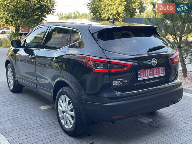 Черный Ниссан Rogue Sport, объемом двигателя 2 л и пробегом 196 тыс. км за 15500 $, фото 12 на Automoto.ua