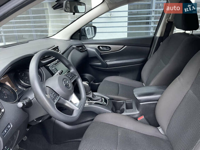 Черный Ниссан Rogue Sport, объемом двигателя 2 л и пробегом 196 тыс. км за 14300 $, фото 19 на Automoto.ua