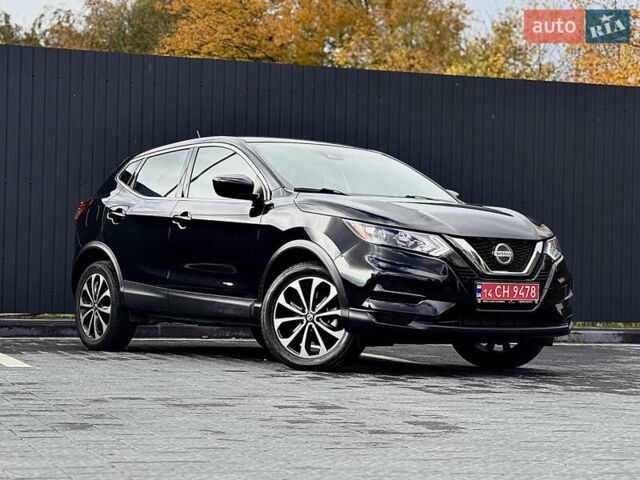 Черный Ниссан Rogue Sport, объемом двигателя 2 л и пробегом 123 тыс. км за 16250 $, фото 8 на Automoto.ua