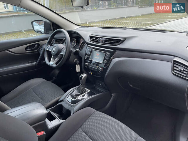 Черный Ниссан Rogue Sport, объемом двигателя 2 л и пробегом 196 тыс. км за 14300 $, фото 26 на Automoto.ua