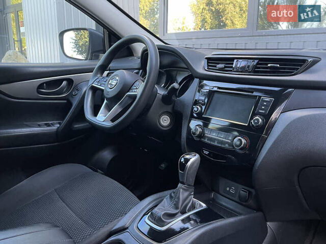 Черный Ниссан Rogue Sport, объемом двигателя 2 л и пробегом 196 тыс. км за 15500 $, фото 26 на Automoto.ua