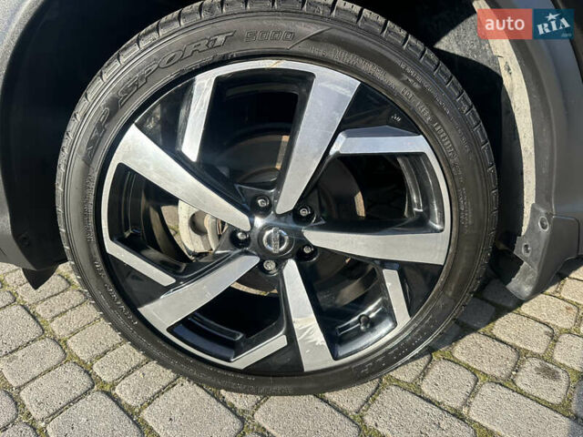 Черный Ниссан Rogue Sport, объемом двигателя 2 л и пробегом 92 тыс. км за 16400 $, фото 22 на Automoto.ua