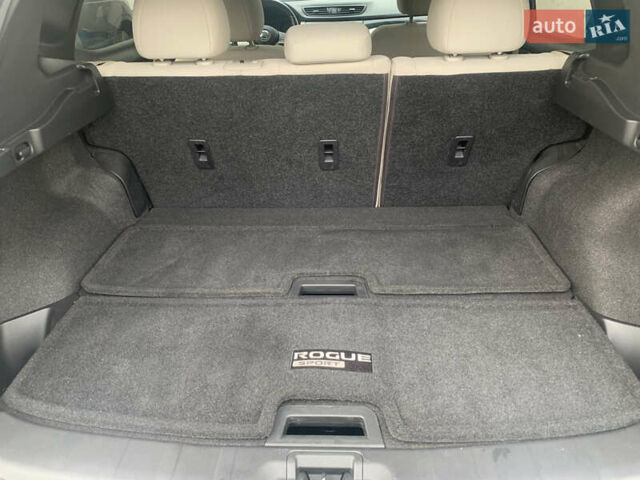Черный Ниссан Rogue Sport, объемом двигателя 0 л и пробегом 63 тыс. км за 14300 $, фото 8 на Automoto.ua