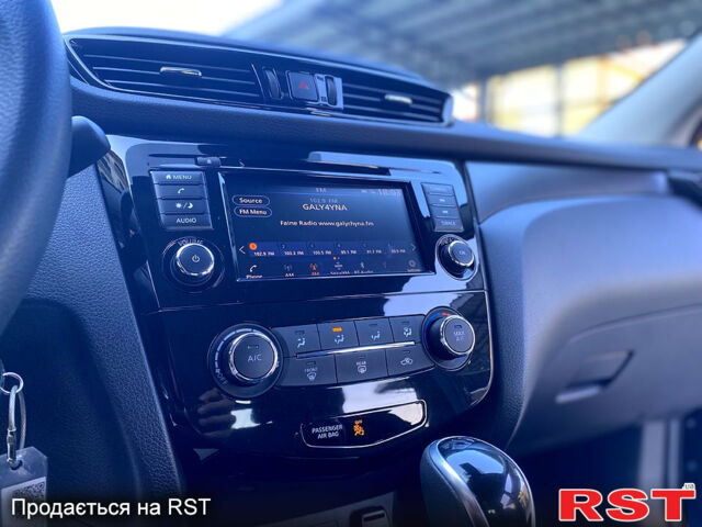 Черный Ниссан Rogue Sport, объемом двигателя 2 л и пробегом 41 тыс. км за 16300 $, фото 8 на Automoto.ua