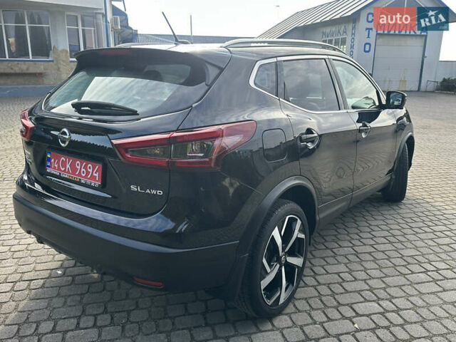 Черный Ниссан Rogue Sport, объемом двигателя 2 л и пробегом 92 тыс. км за 16400 $, фото 6 на Automoto.ua