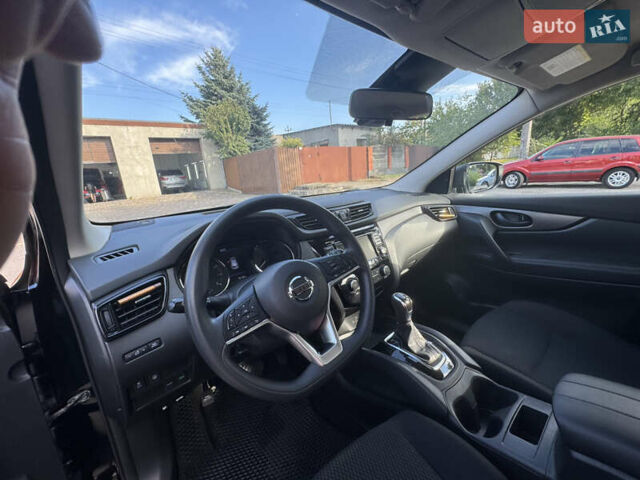 Чорний Ніссан Rogue Sport, об'ємом двигуна 2 л та пробігом 38 тис. км за 18000 $, фото 5 на Automoto.ua