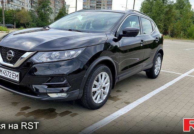 Черный Ниссан Rogue Sport, объемом двигателя 2 л и пробегом 21 тыс. км за 19300 $, фото 1 на Automoto.ua