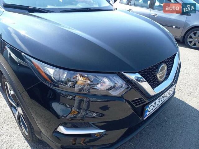 Черный Ниссан Rogue Sport, объемом двигателя 2 л и пробегом 22 тыс. км за 19800 $, фото 2 на Automoto.ua