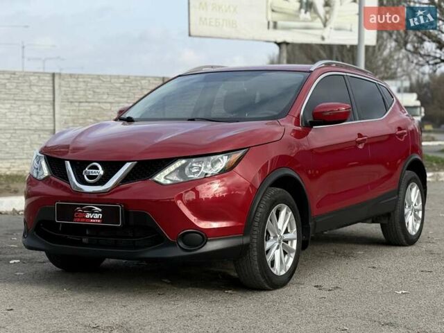 Красный Ниссан Rogue Sport, объемом двигателя 2 л и пробегом 54 тыс. км за 16900 $, фото 1 на Automoto.ua