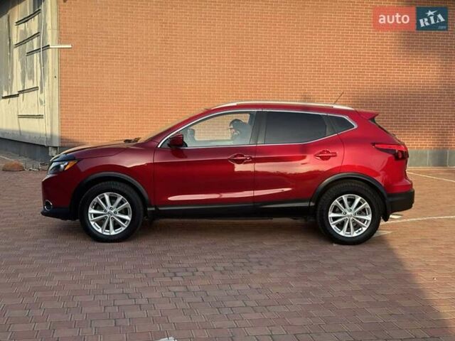 Красный Ниссан Rogue Sport, объемом двигателя 2 л и пробегом 61 тыс. км за 14700 $, фото 12 на Automoto.ua