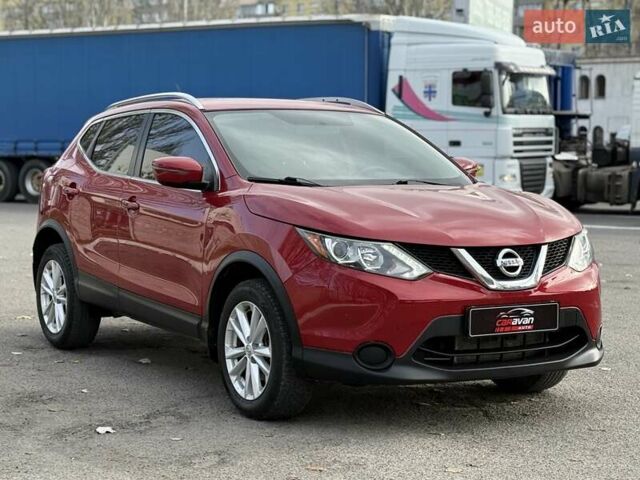 Красный Ниссан Rogue Sport, объемом двигателя 2 л и пробегом 54 тыс. км за 16900 $, фото 6 на Automoto.ua