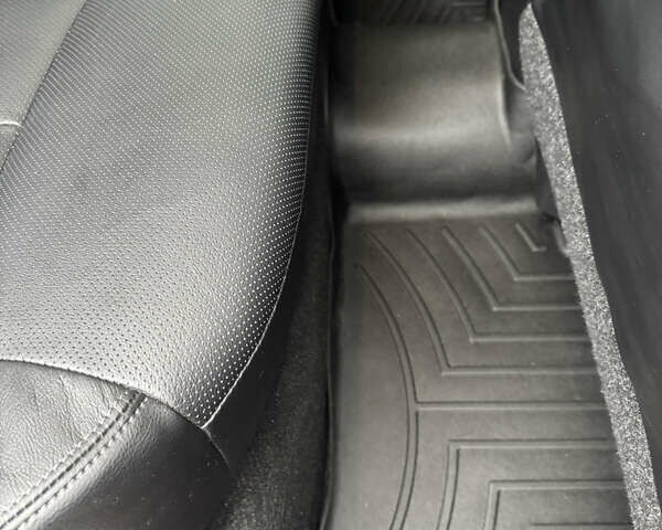 Красный Ниссан Rogue Sport, объемом двигателя 2 л и пробегом 67 тыс. км за 16400 $, фото 23 на Automoto.ua