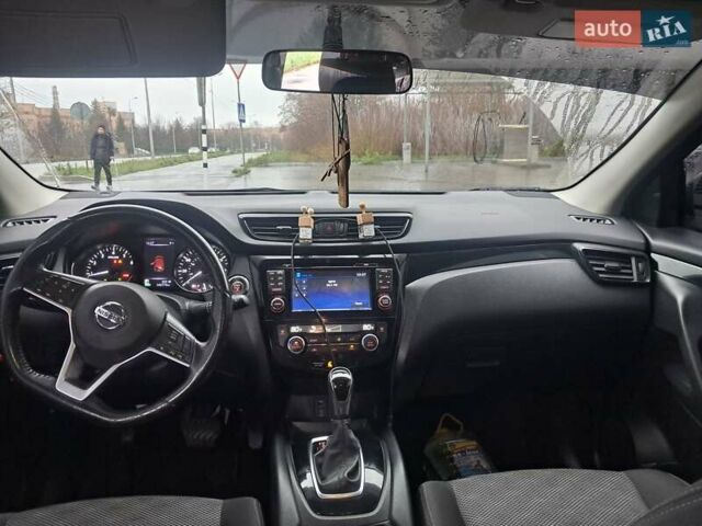 Червоний Ніссан Rogue Sport, об'ємом двигуна 2 л та пробігом 147 тис. км за 14500 $, фото 8 на Automoto.ua