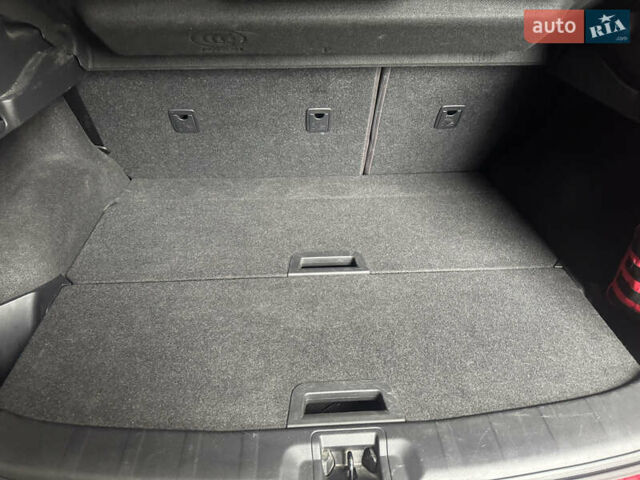 Красный Ниссан Rogue Sport, объемом двигателя 2 л и пробегом 67 тыс. км за 16400 $, фото 49 на Automoto.ua