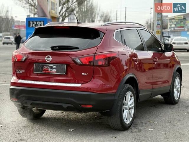 Красный Ниссан Rogue Sport, объемом двигателя 2 л и пробегом 54 тыс. км за 16900 $, фото 4 на Automoto.ua