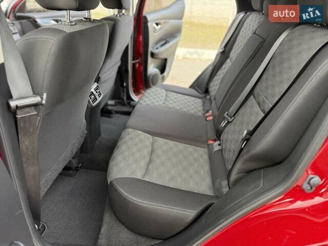 Красный Ниссан Rogue Sport, объемом двигателя 2 л и пробегом 54 тыс. км за 16900 $, фото 15 на Automoto.ua