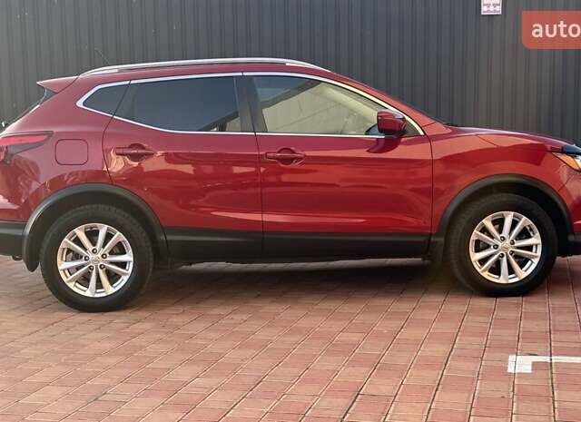 Красный Ниссан Rogue Sport, объемом двигателя 2 л и пробегом 61 тыс. км за 14700 $, фото 13 на Automoto.ua