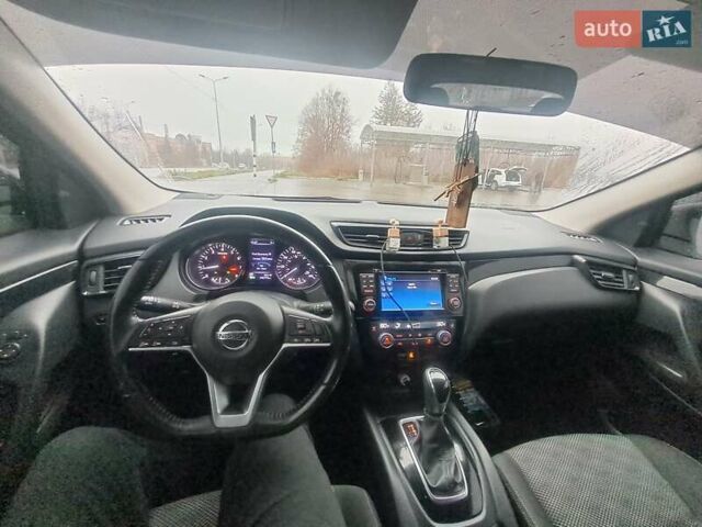 Червоний Ніссан Rogue Sport, об'ємом двигуна 2 л та пробігом 147 тис. км за 14500 $, фото 10 на Automoto.ua