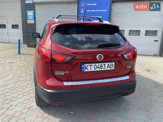 Красный Ниссан Rogue Sport, объемом двигателя 2 л и пробегом 62 тыс. км за 14800 $, фото 4 на Automoto.ua