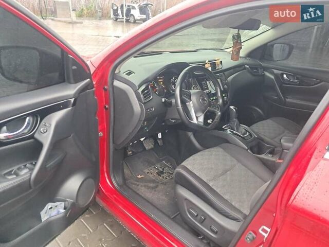 Червоний Ніссан Rogue Sport, об'ємом двигуна 2 л та пробігом 147 тис. км за 14500 $, фото 5 на Automoto.ua
