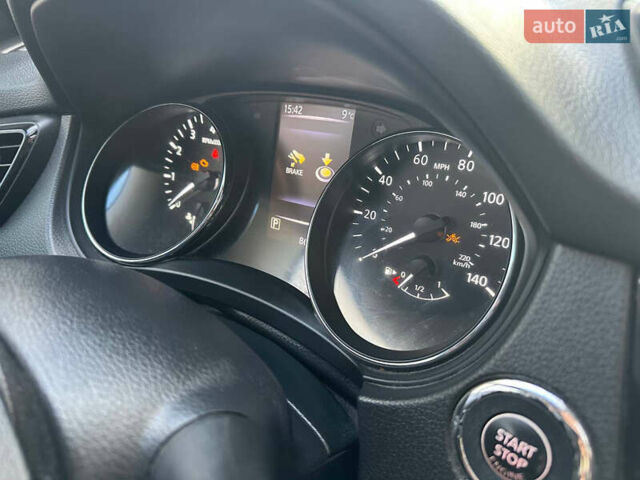 Червоний Ніссан Rogue Sport, об'ємом двигуна 2 л та пробігом 86 тис. км за 16300 $, фото 21 на Automoto.ua