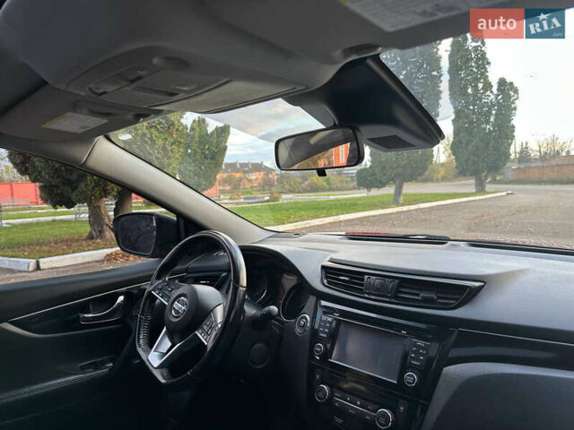 Червоний Ніссан Rogue Sport, об'ємом двигуна 2 л та пробігом 86 тис. км за 16300 $, фото 23 на Automoto.ua