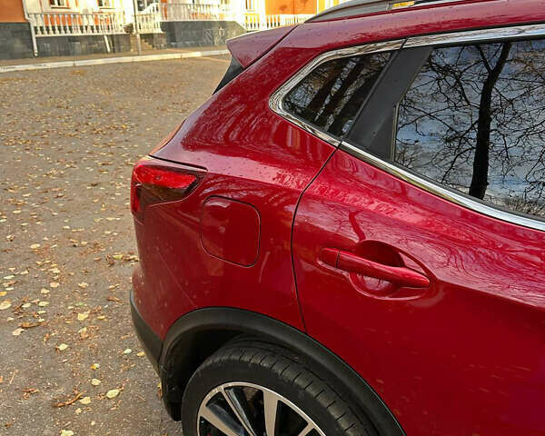 Червоний Ніссан Rogue Sport, об'ємом двигуна 2 л та пробігом 86 тис. км за 16300 $, фото 3 на Automoto.ua