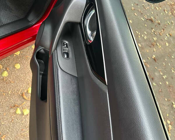 Червоний Ніссан Rogue Sport, об'ємом двигуна 2 л та пробігом 86 тис. км за 16300 $, фото 33 на Automoto.ua