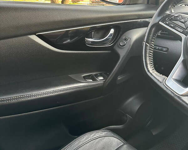 Червоний Ніссан Rogue Sport, об'ємом двигуна 2 л та пробігом 86 тис. км за 16300 $, фото 20 на Automoto.ua