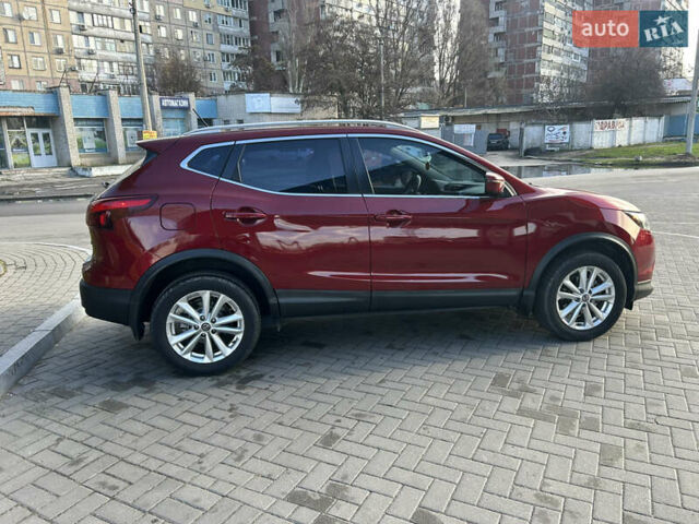 Красный Ниссан Rogue Sport, объемом двигателя 2 л и пробегом 155 тыс. км за 15500 $, фото 13 на Automoto.ua