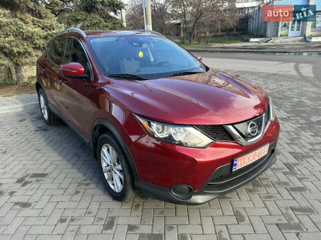 Красный Ниссан Rogue Sport, объемом двигателя 2 л и пробегом 155 тыс. км за 15500 $, фото 12 на Automoto.ua
