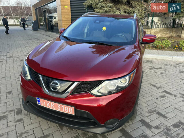 Красный Ниссан Rogue Sport, объемом двигателя 2 л и пробегом 155 тыс. км за 15500 $, фото 1 на Automoto.ua