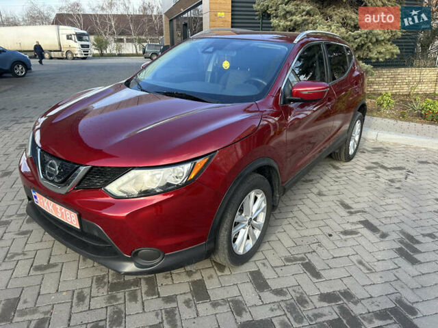 Красный Ниссан Rogue Sport, объемом двигателя 2 л и пробегом 155 тыс. км за 15500 $, фото 5 на Automoto.ua
