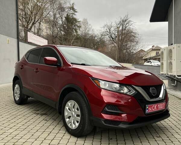 Красный Ниссан Rogue Sport, объемом двигателя 2 л и пробегом 231 тыс. км за 13200 $, фото 11 на Automoto.ua