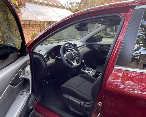 Червоний Ніссан Rogue Sport, об'ємом двигуна 2 л та пробігом 25 тис. км за 21500 $, фото 5 на Automoto.ua