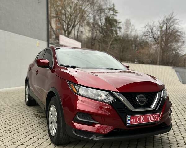 Красный Ниссан Rogue Sport, объемом двигателя 2 л и пробегом 231 тыс. км за 13200 $, фото 10 на Automoto.ua