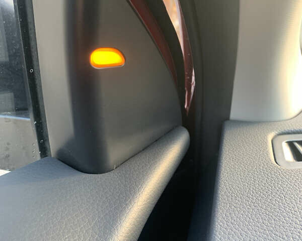 Красный Ниссан Rogue Sport, объемом двигателя 2 л и пробегом 63 тыс. км за 14900 $, фото 10 на Automoto.ua