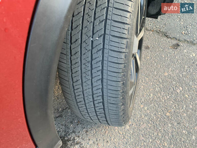 Красный Ниссан Rogue Sport, объемом двигателя 2 л и пробегом 63 тыс. км за 14900 $, фото 18 на Automoto.ua