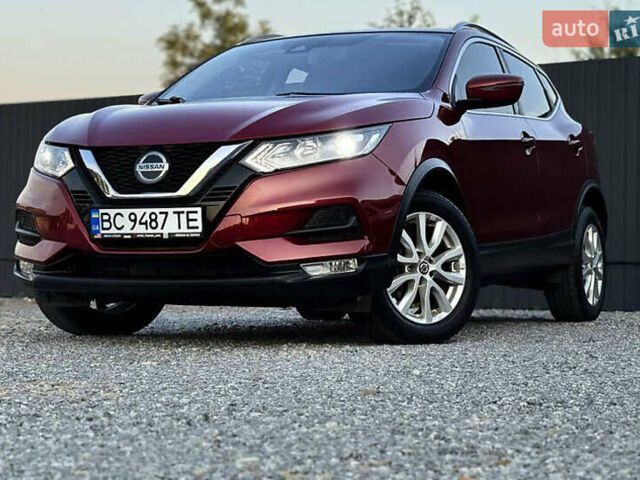 Красный Ниссан Rogue Sport, объемом двигателя 2 л и пробегом 112 тыс. км за 18800 $, фото 14 на Automoto.ua