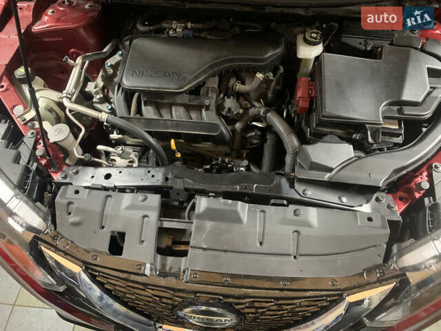 Красный Ниссан Rogue Sport, объемом двигателя 2 л и пробегом 63 тыс. км за 14900 $, фото 21 на Automoto.ua