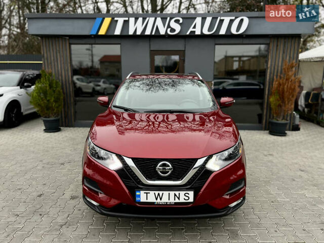 Красный Ниссан Rogue Sport, объемом двигателя 2 л и пробегом 45 тыс. км за 18900 $, фото 13 на Automoto.ua