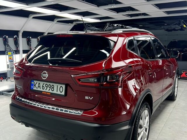 Красный Ниссан Rogue Sport, объемом двигателя 2 л и пробегом 90 тыс. км за 20000 $, фото 4 на Automoto.ua