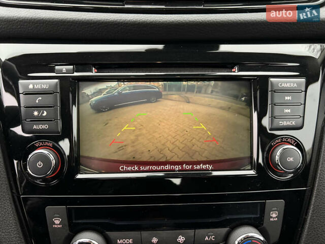 Красный Ниссан Rogue Sport, объемом двигателя 2 л и пробегом 45 тыс. км за 18900 $, фото 31 на Automoto.ua