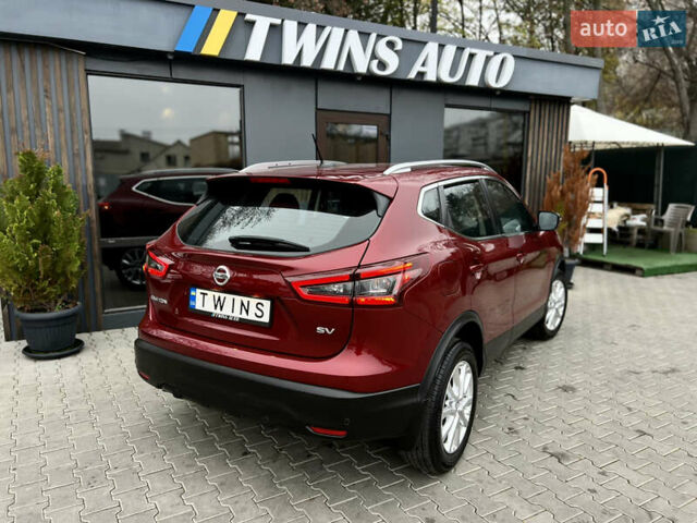 Красный Ниссан Rogue Sport, объемом двигателя 2 л и пробегом 45 тыс. км за 18900 $, фото 17 на Automoto.ua